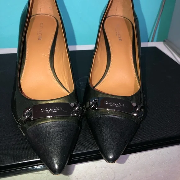 Coach Bowery heel Olive Green with Black Toe Cap - Picture 4 of 7